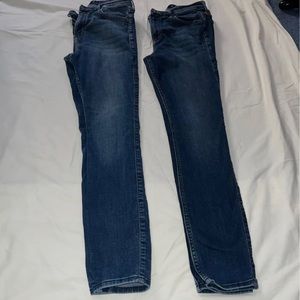 Hollister Mid-Rise Super Skinny Jeans x2
